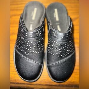 Clarks Black Women's Shoes